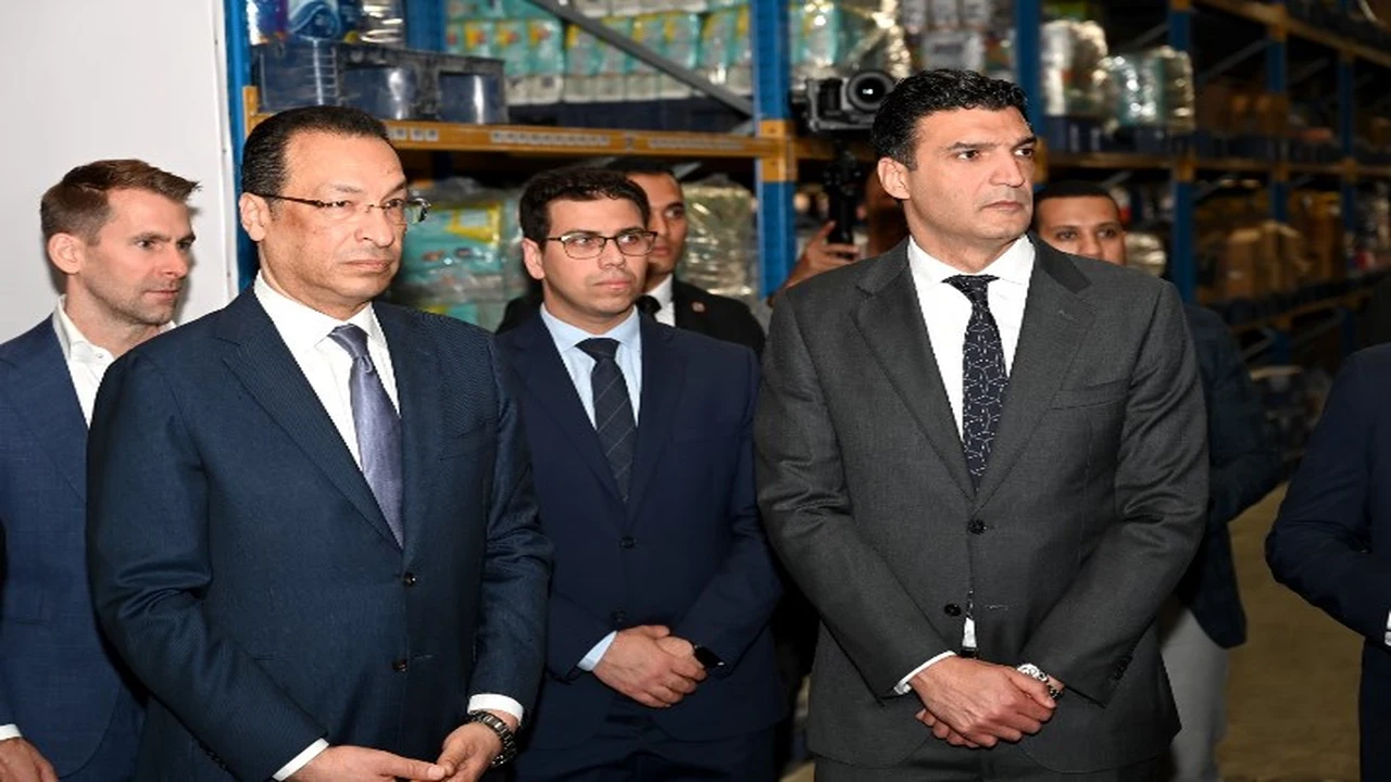 وزير الصناعة يطلب من «طلبات مصر» تدشين منصة رقمية لدعم السلع المحلية